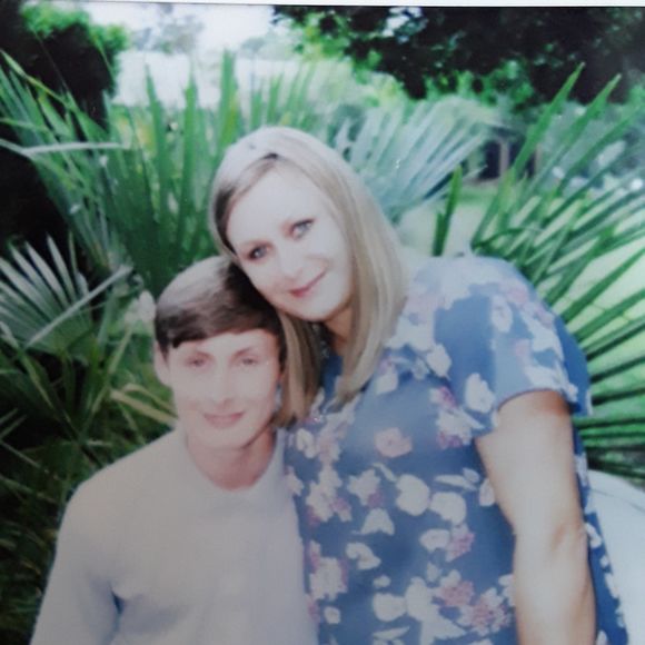 Meet your Posher, Laura - Picture 1 of 1